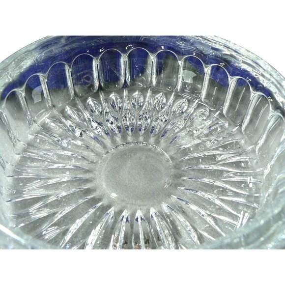 Vtg Glass Serving Bowl With Geometric Pattern Design and Cathedral Window Cut - Picture 11 of 11